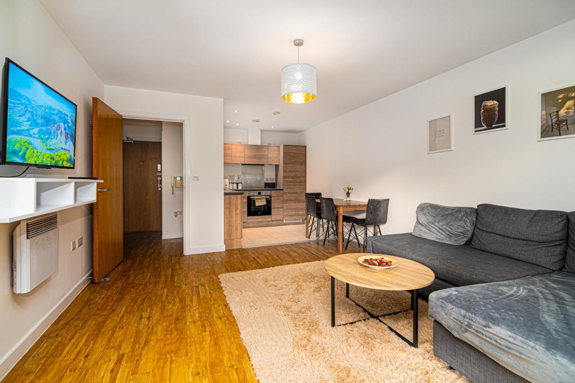Zenith Hub Apartment ลอนดอน ภายนอก รูปภาพ