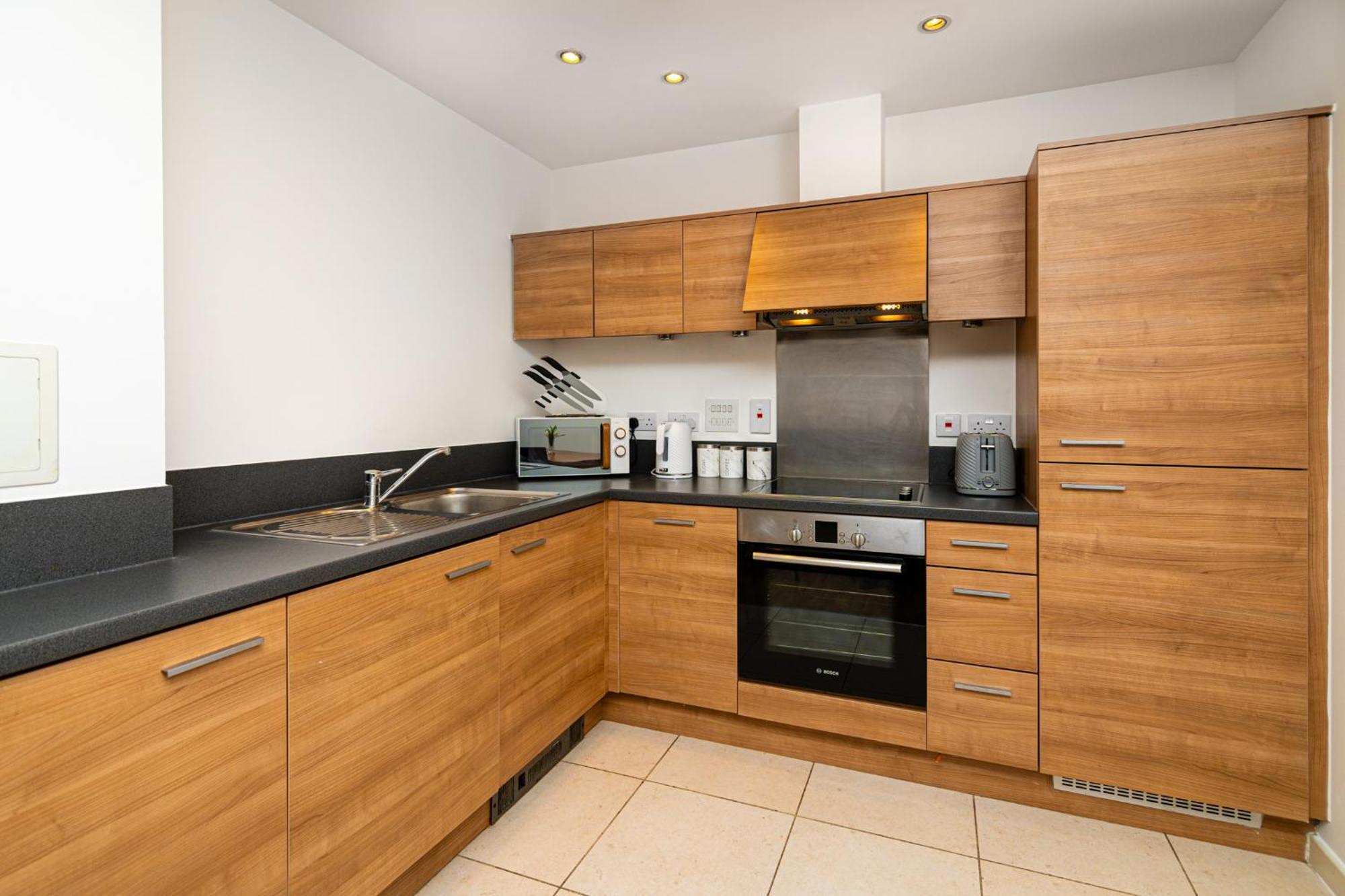 Zenith Hub Apartment ลอนดอน ภายนอก รูปภาพ