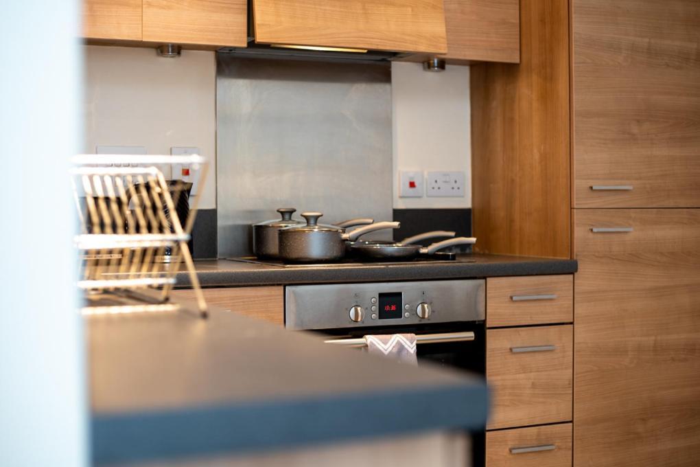 Zenith Hub Apartment ลอนดอน ภายนอก รูปภาพ